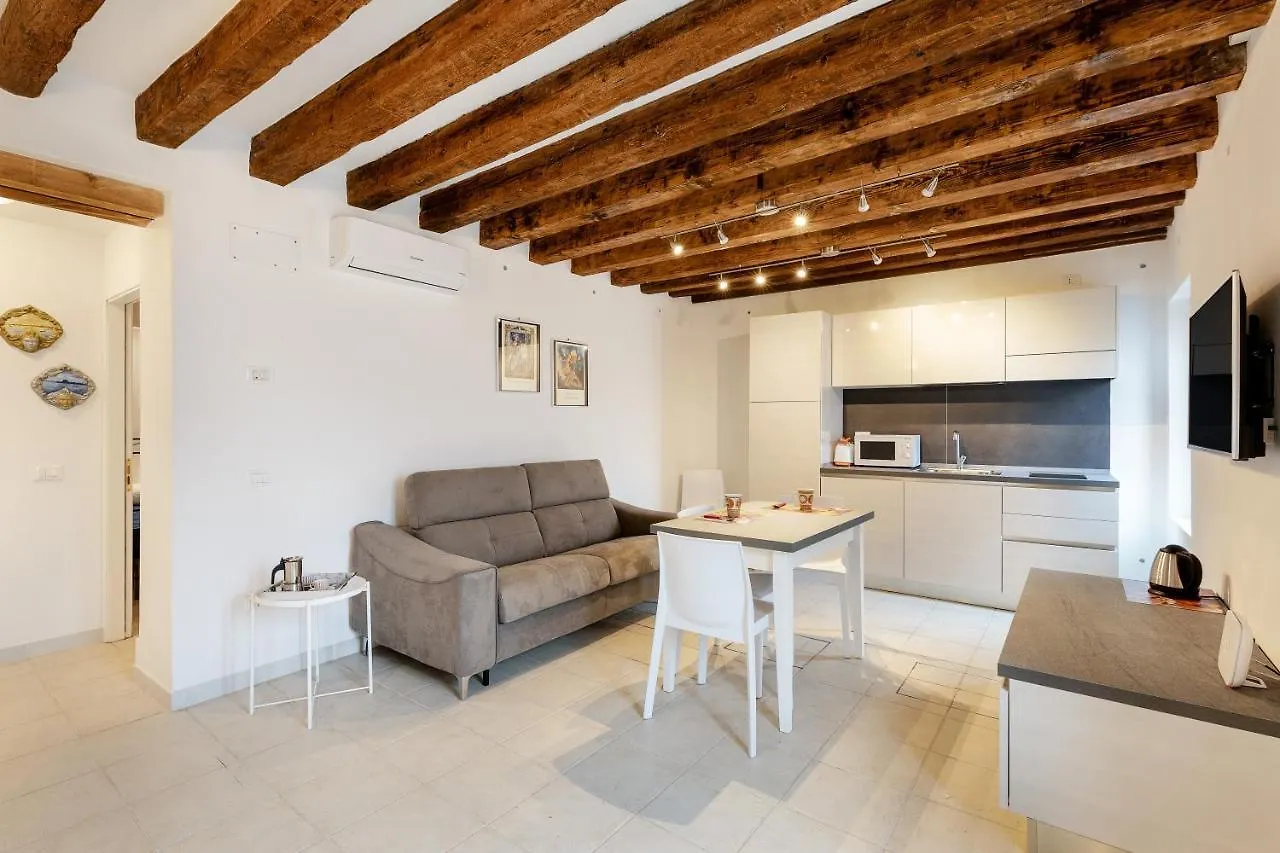 Cannaregio Elegant Apartment Venetië